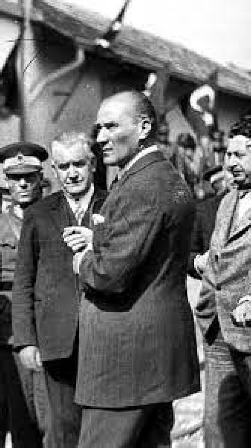 Atatürk cumhurbaşkanlığı Dönemi Resimleri