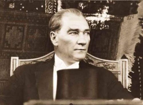 Atatürk cumhurbaşkanlığı Dönemi Resimleri