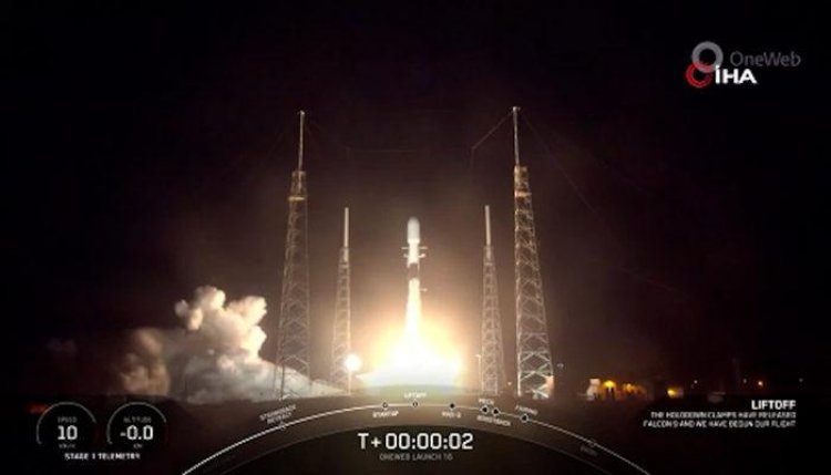 SpaceX, OneWeb internet uydularını başarılı bir şekilde fırlattı