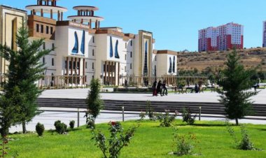 1950’ler Türkiyesi’nde modernleşme süreçleri bağlamında Necati Cumalı’nın “Aklım arkada kalacak” adlı hikâyesi üzerine bir inceleme