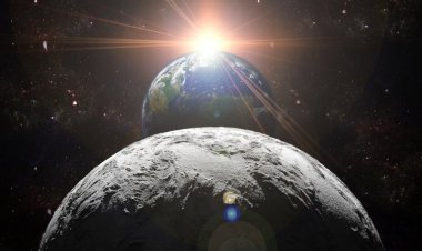 Bilim insanları Ay’da su kaynağı buldu