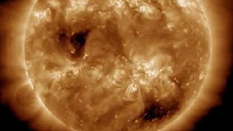 Güneş’te dev bir delik ortaya çıktı… Dünya’nın 30 katı büyüklüğünde