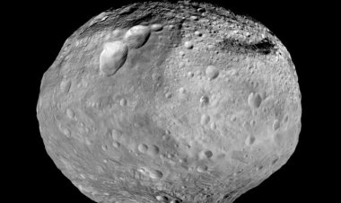What Are Asteroids? (Ages 14-18)