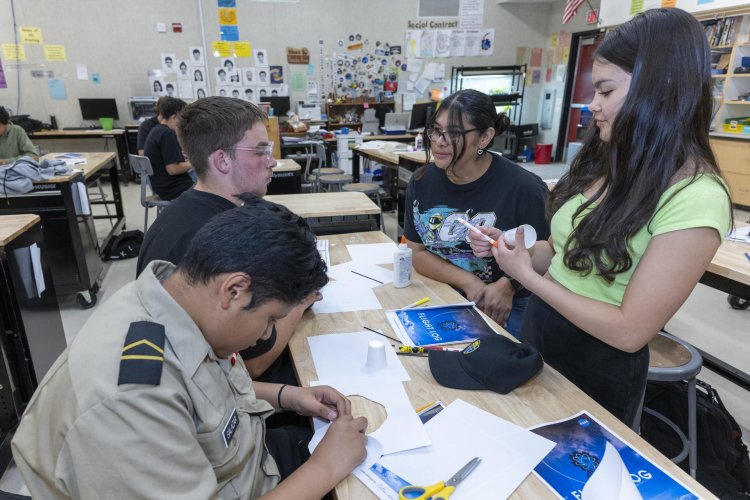 NASA, Museum to Launch Junior Pilot School for Young Innovators
