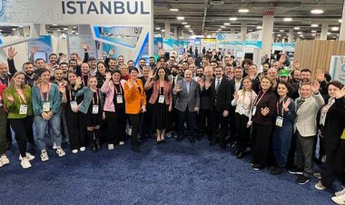 Türk girişimciler dünya sahnesine çıktı... Bakan Varank, CES’e katılan Türk start-up’ları ziyaret etti
