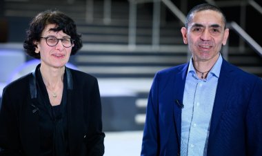 Almanya ayaklandı: Özlem Türeci ve Uğur Şahin ülkeden gidiyor