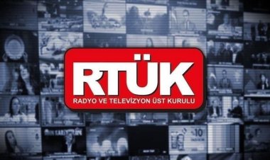 RTÜK'ten ebeveynler için zorbalık davranışlarını tanıma rehberi